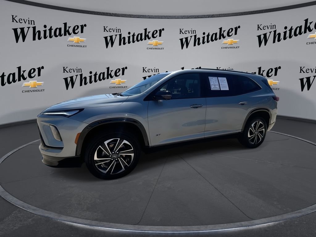 2025 Buick Enclave Sport Touring's photo