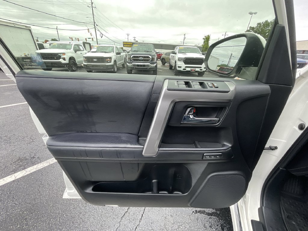 2023 Toyota 4Runner Limited - Photo 23