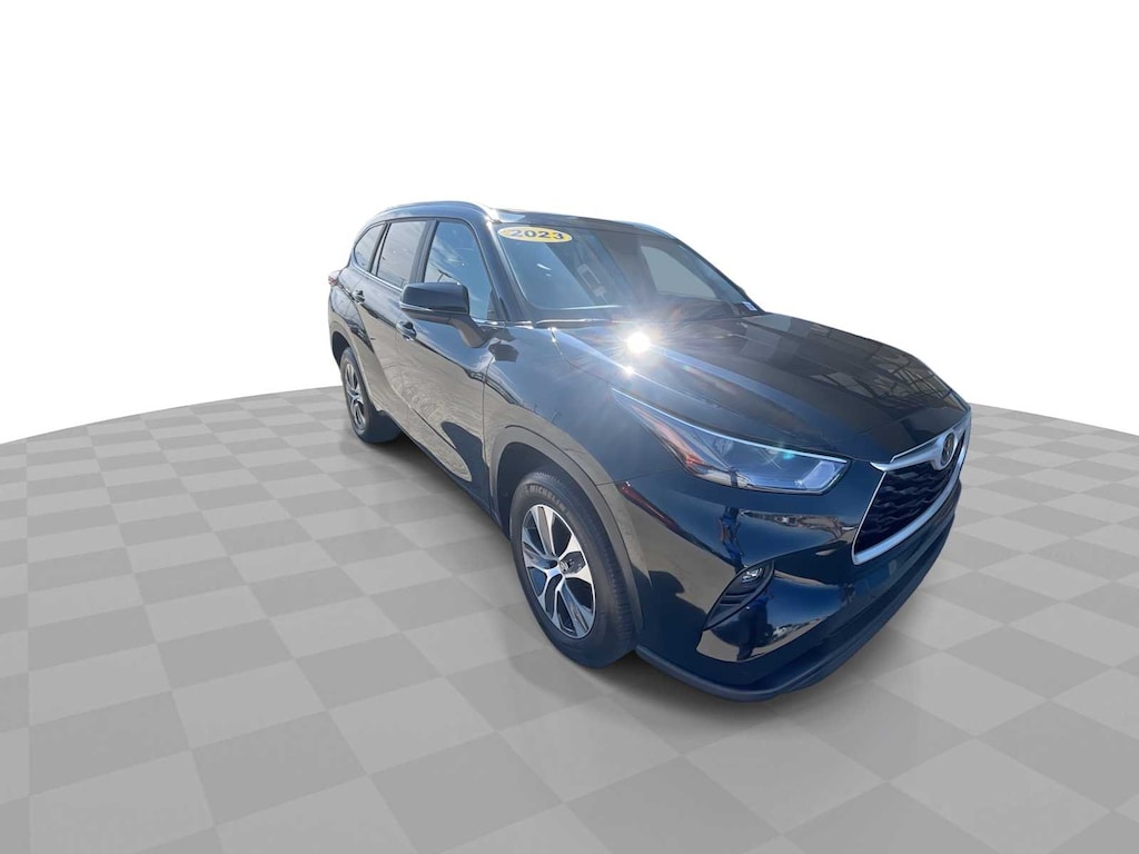 Used 2023 Toyota Highlander Platinum SUV