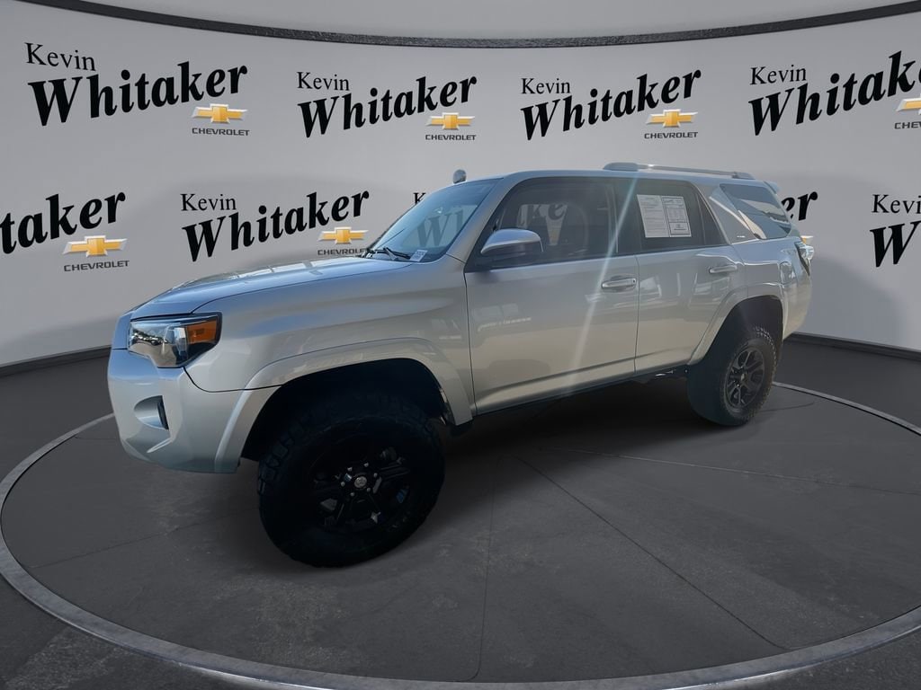 2018 Toyota 4Runner SR5 V6's photo