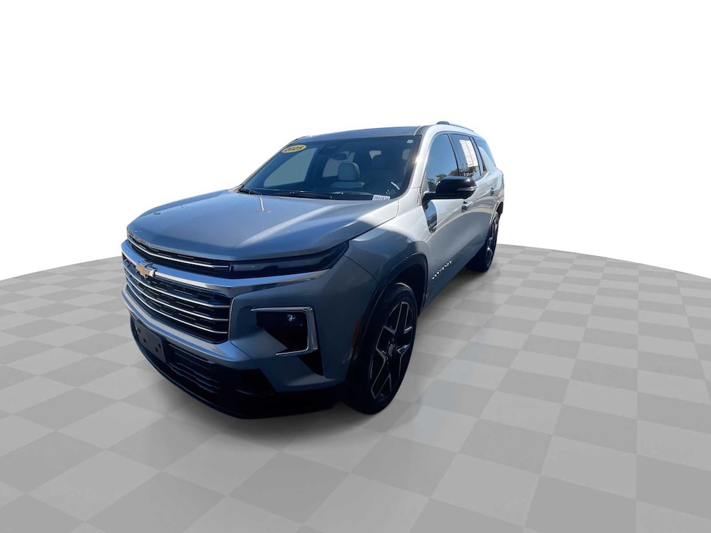 Used 2025 Chevrolet Traverse High Country SUV