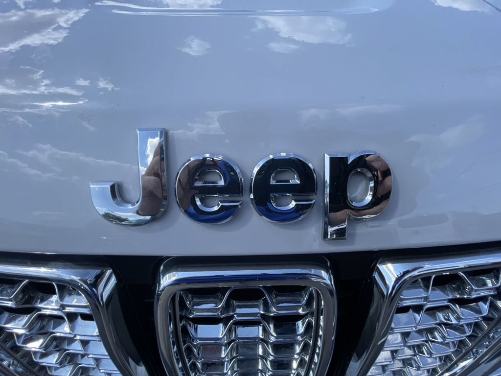 2020 Jeep Grand Cherokee Overland - Photo 32