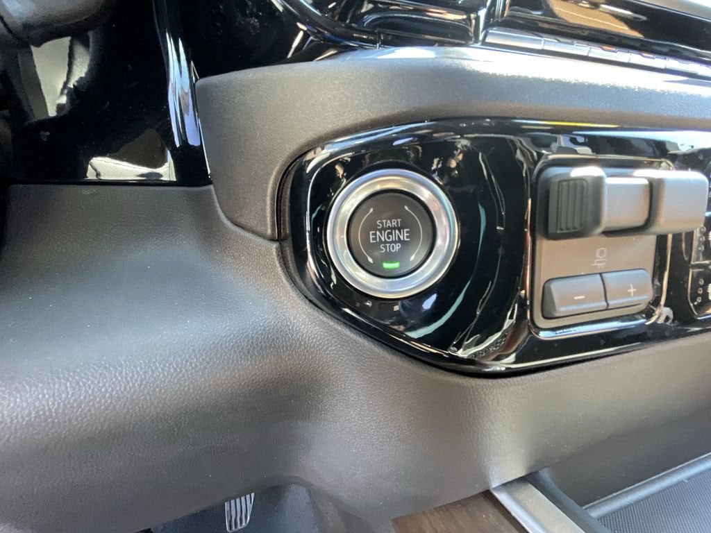 2025 Chevrolet Silverado 2500HD High Country - Photo 17