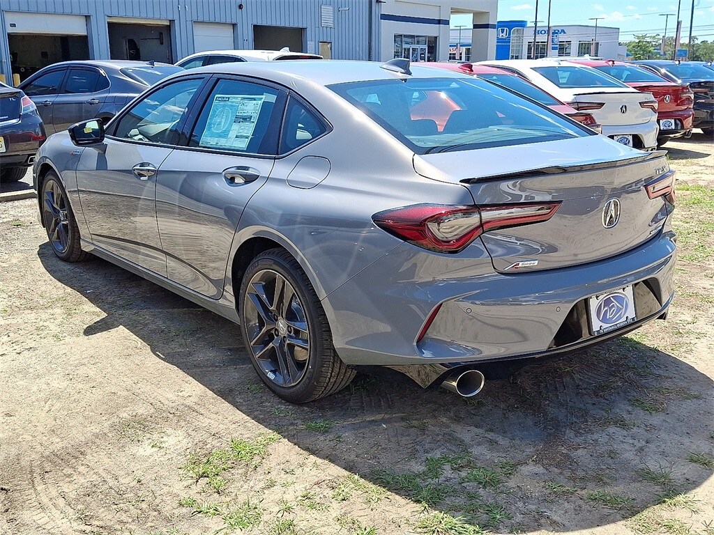 2025 Acura TLX SH-AWD A-Spec photo 4