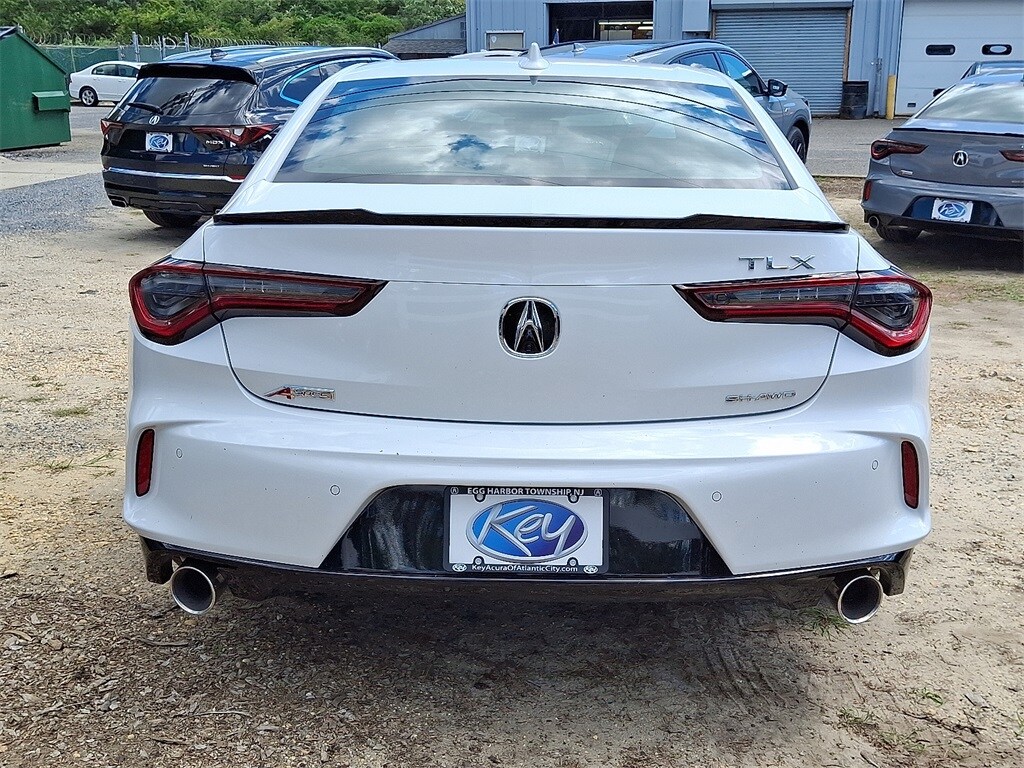 2025 Acura TLX SH-AWD A-Spec photo 4