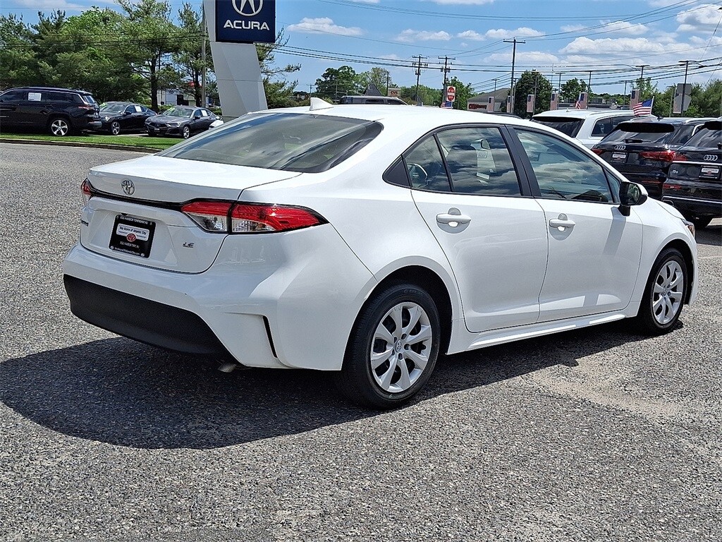 2023 Toyota Corolla LE photo 4