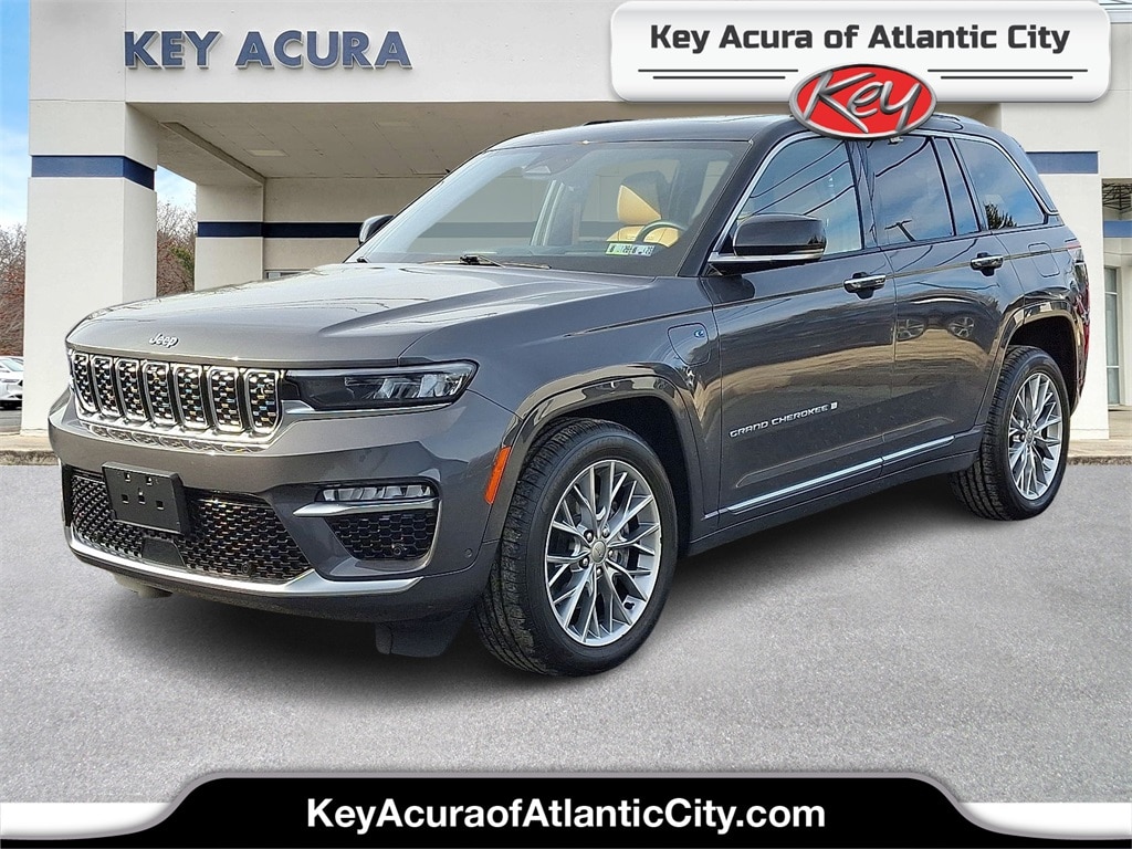 2023 Jeep Grand Cherokee Summit 4xe's photo