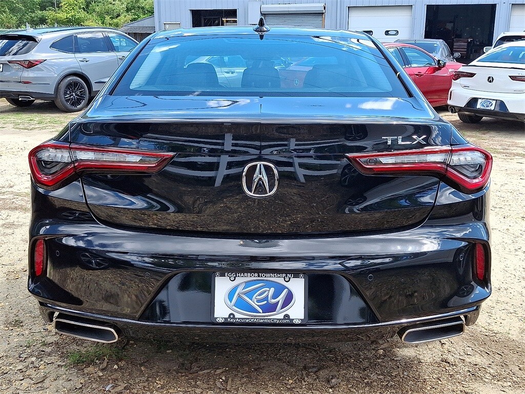 2025 Acura TLX Technology photo 4