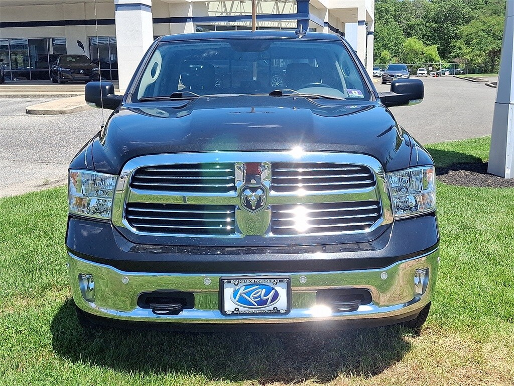 2017 Ram 1500 SLT photo 2