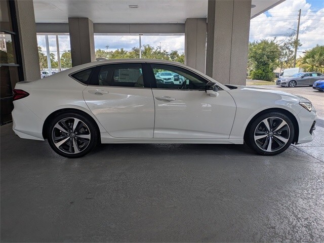 2025 Acura TLX Technology photo 3