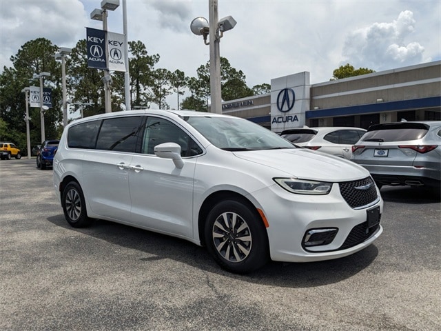 Used 2022 Chrysler Pacifica Hybrid Touring L with VIN 2C4RC1L77NR184234 for sale in Gainesville, FL