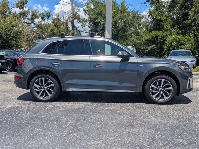 2022 Audi Q5 45 S line Premium photo 3