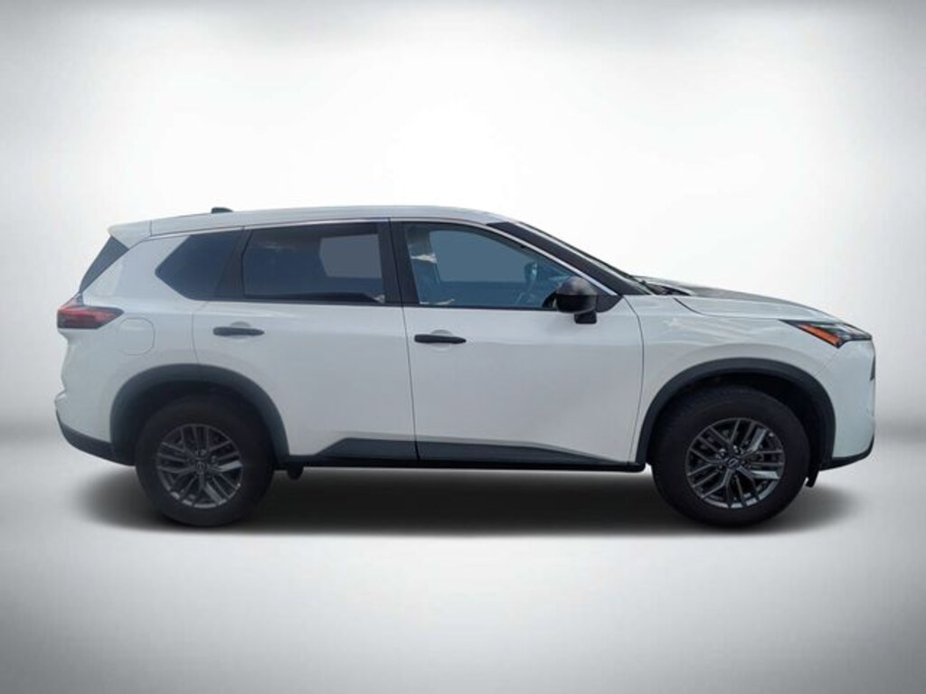 Used 2024 Nissan Rogue S SUV