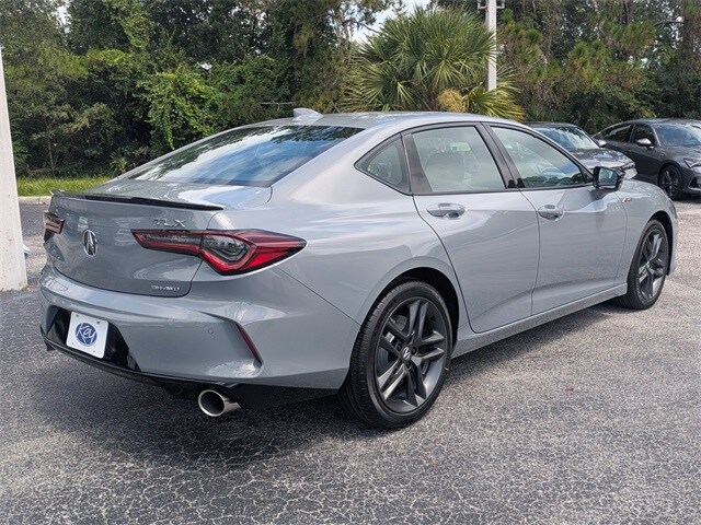 2025 Acura TLX SH-AWD A-Spec photo 4
