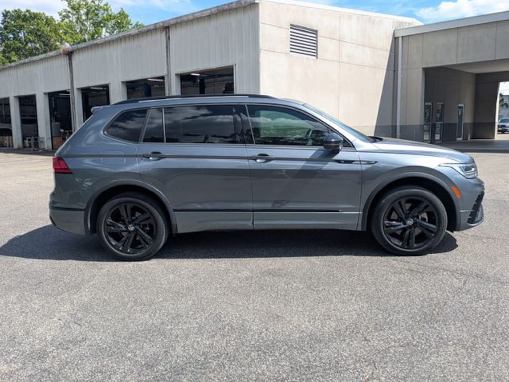 Used 2023 Volkswagen Tiguan 2.0T SE R-Line Black SUV