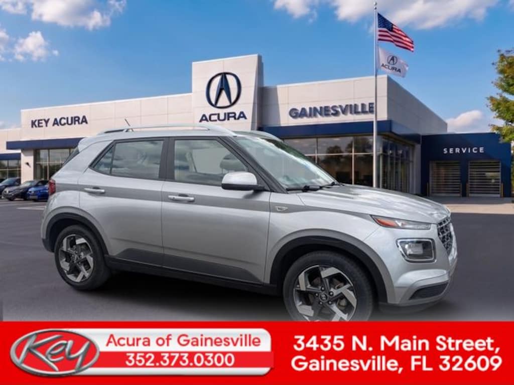 Used 2024 Hyundai Venue SEL SUV