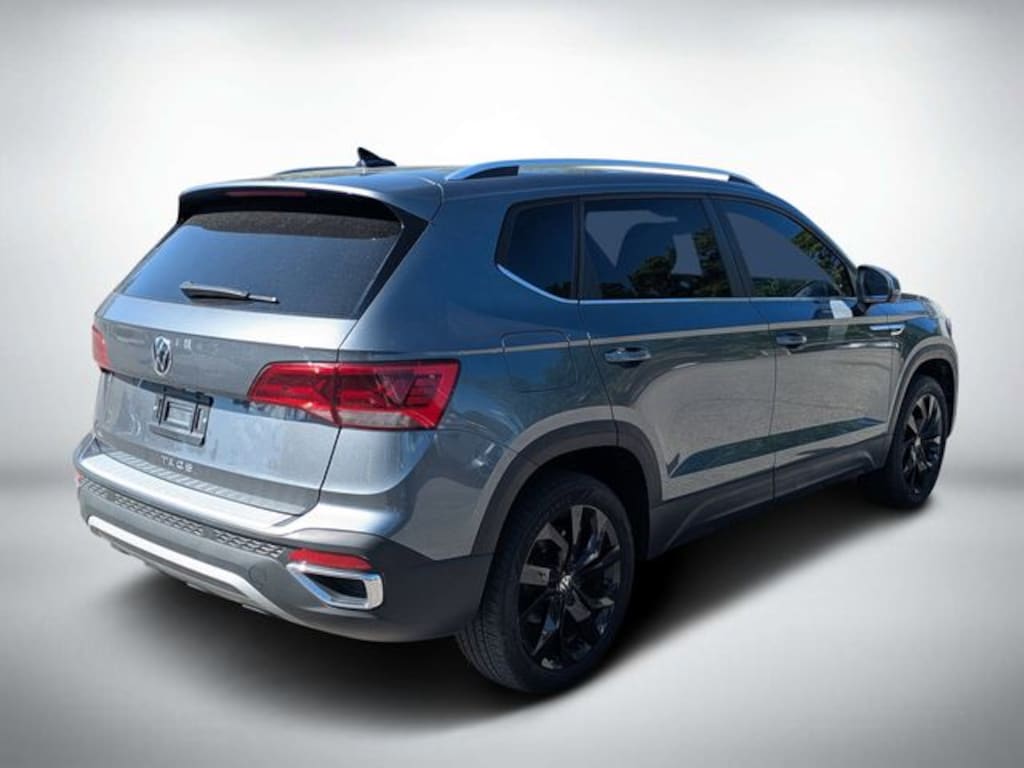 Used 2023 Volkswagen Taos 1.5T SE SUV