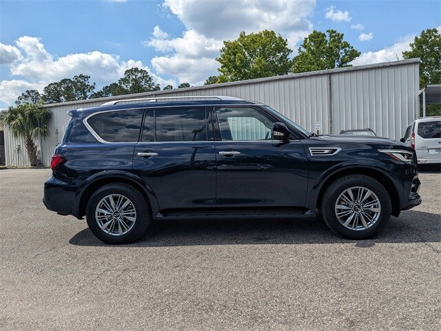 2024 Infiniti QX80 Luxe photo 3