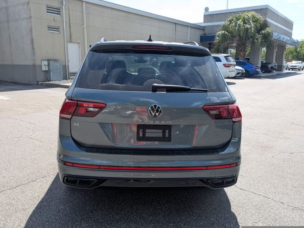 Used 2023 Volkswagen Tiguan 2.0T SE R-Line Black SUV