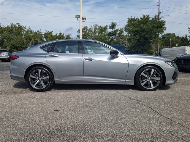 2025 Acura TLX Technology photo 3