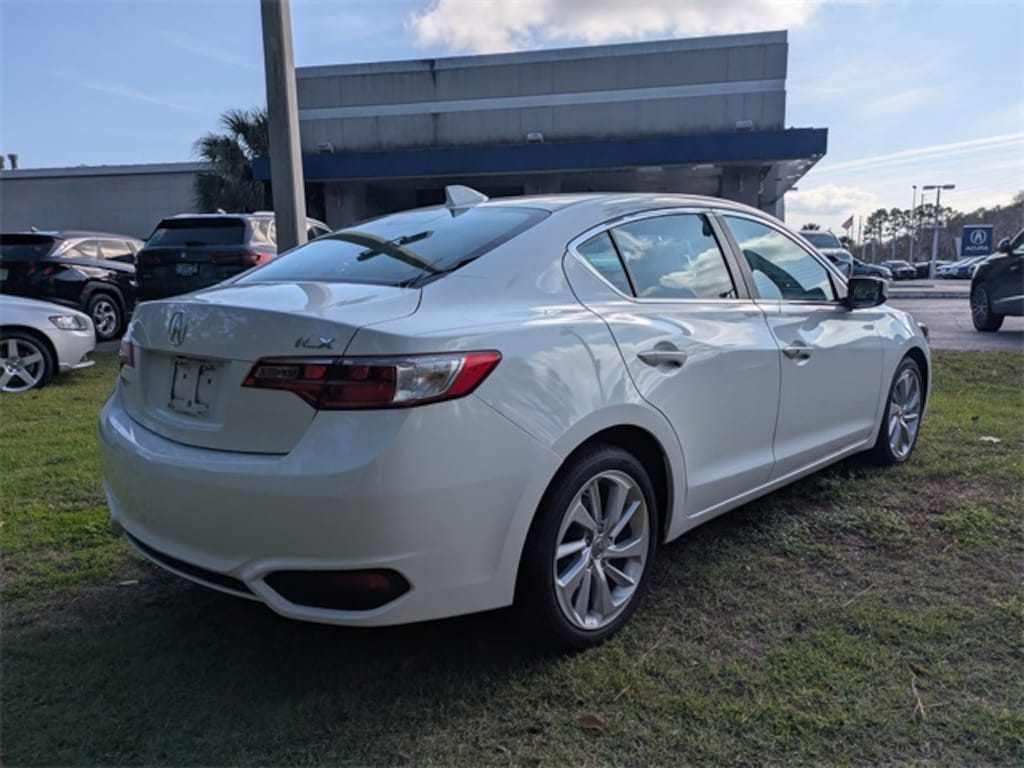 Used 2017 Acura ILX Premium Sedan