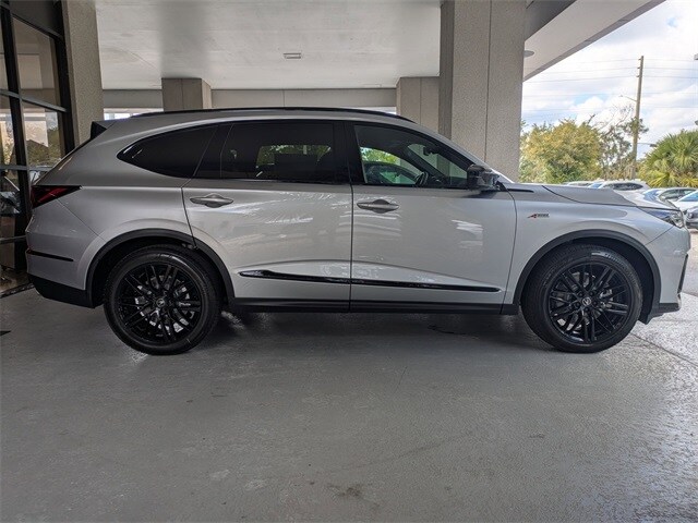 2026 Acura MDX SH-AWD A-Spec Advance photo 2