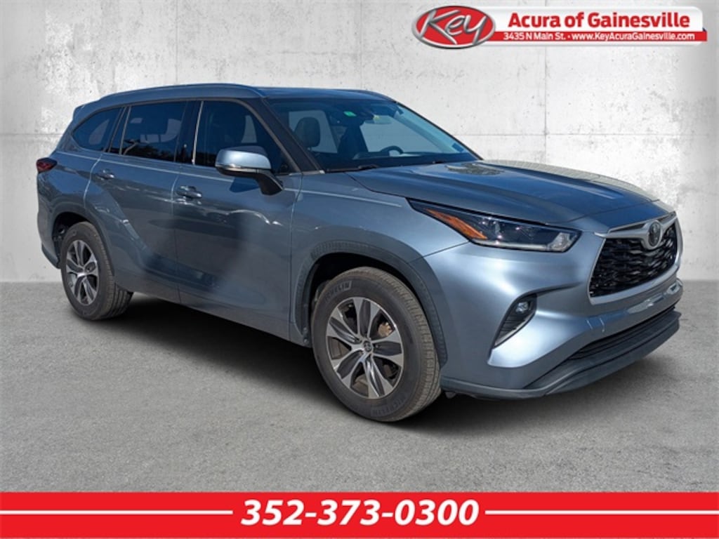 Used 2021 Toyota Highlander XLE SUV