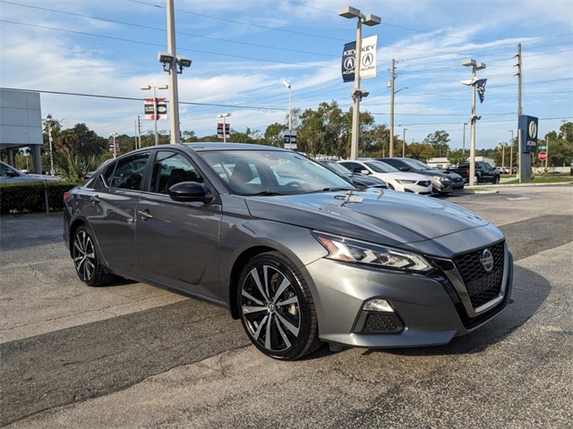 Used 2022 Nissan Altima SR with VIN 1N4BL4CV0NN323141 for sale in Gainesville, FL