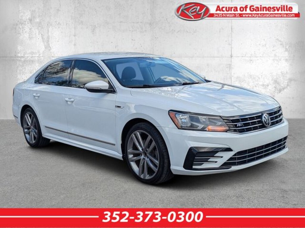 Used 2017 Volkswagen Passat 1.8T R-Line Sedan