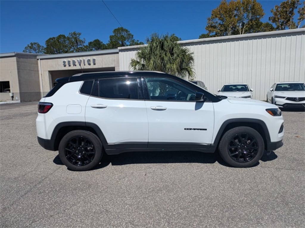 Used 2022 Jeep Compass Latitude SUV