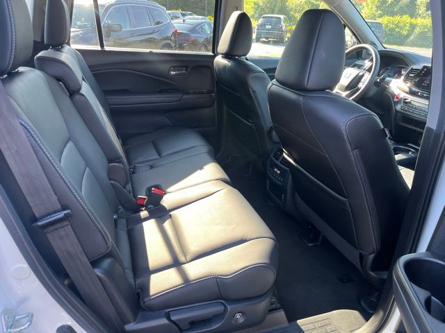 2022 Honda Pilot SE - Photo 11