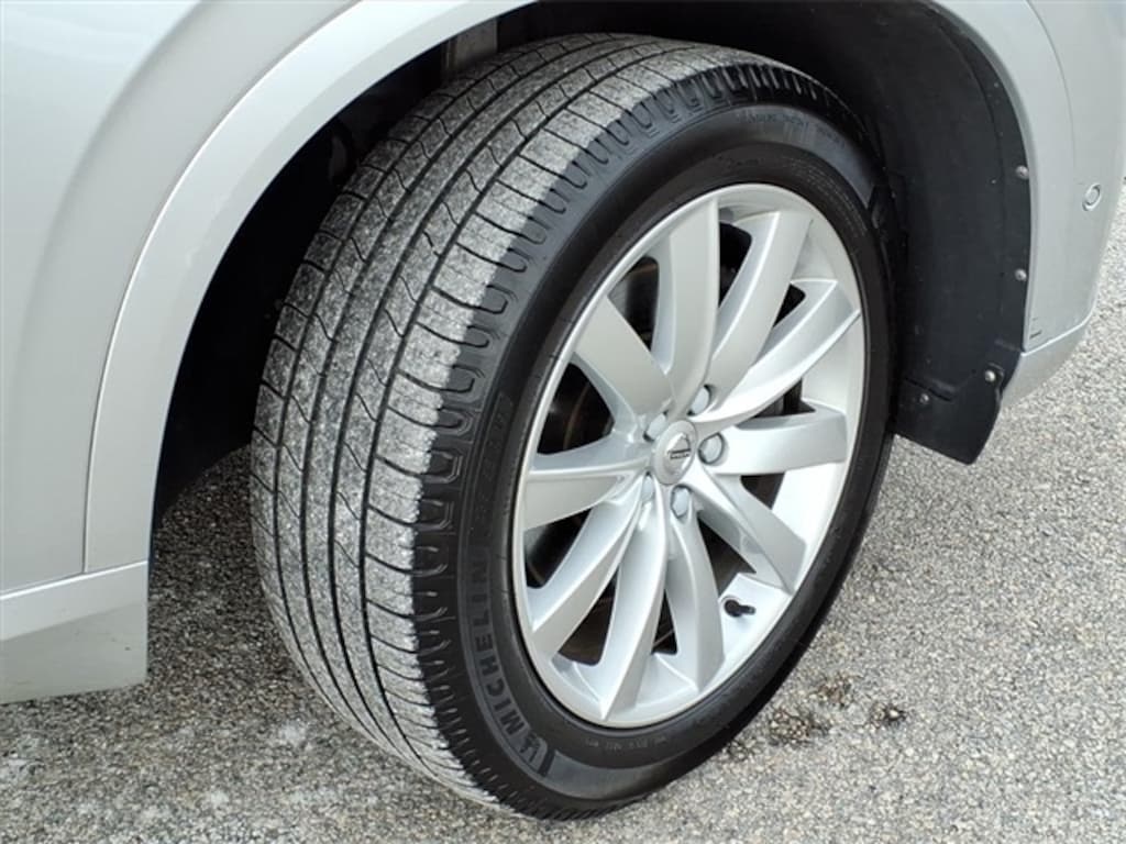 Used 2018 Volvo XC90 T6 AWD Momentum (7 Passenger) SUV