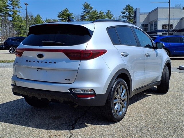 2022 Kia Sportage Nightfall Edition photo 3