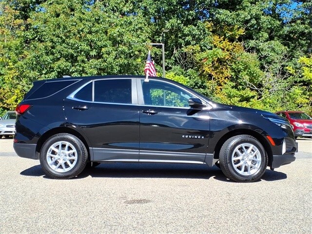 2022 Chevrolet Equinox photo 2