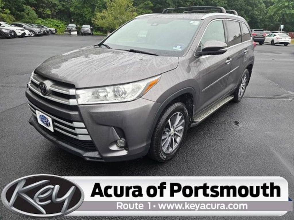 Used 2019 Toyota Highlander XLE V6 SUV