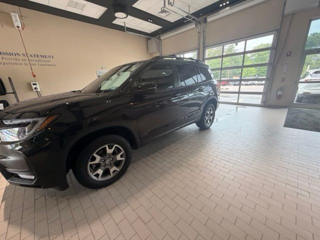 Used 2023 Honda Passport TrailSport SUV