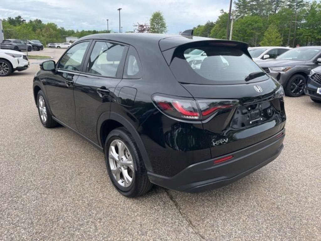 Used 2025 Honda HR-V LX SUV