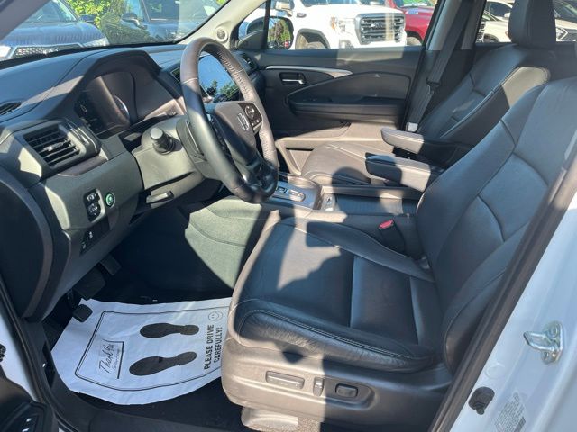 2022 Honda Pilot SE - Photo 18