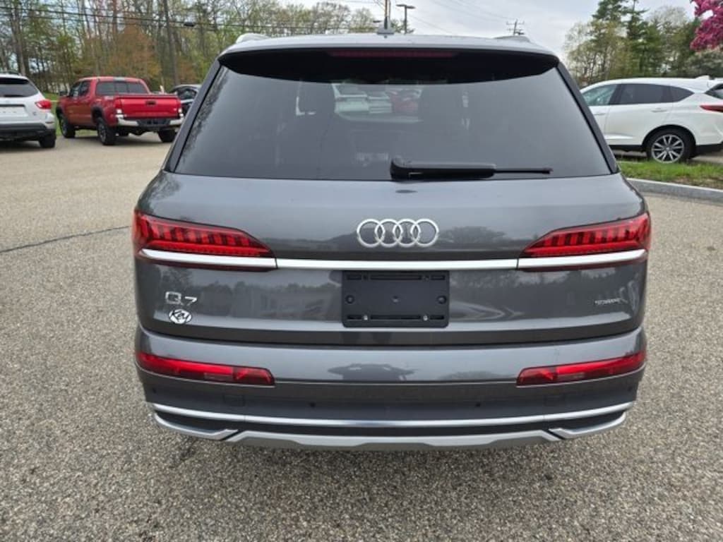 Used 2022 Audi Q7 45 Premium SUV
