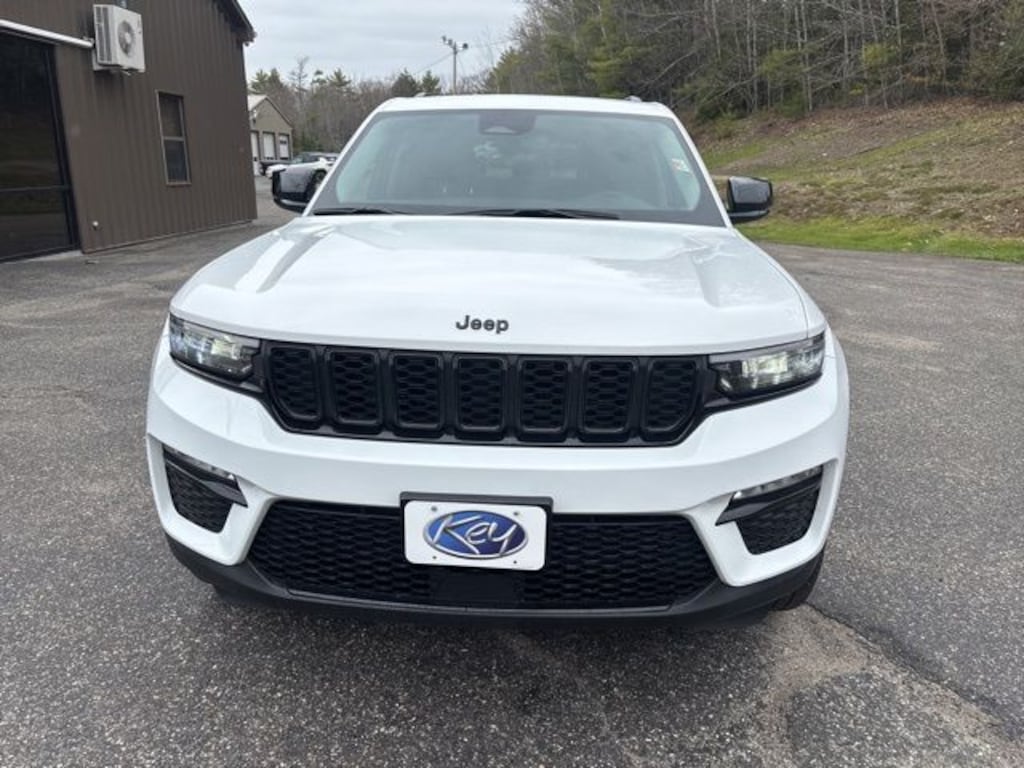 Used 2023 Jeep Grand Cherokee Limited SUV