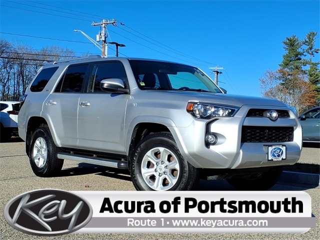 2015 Toyota 4Runner SR5's photo