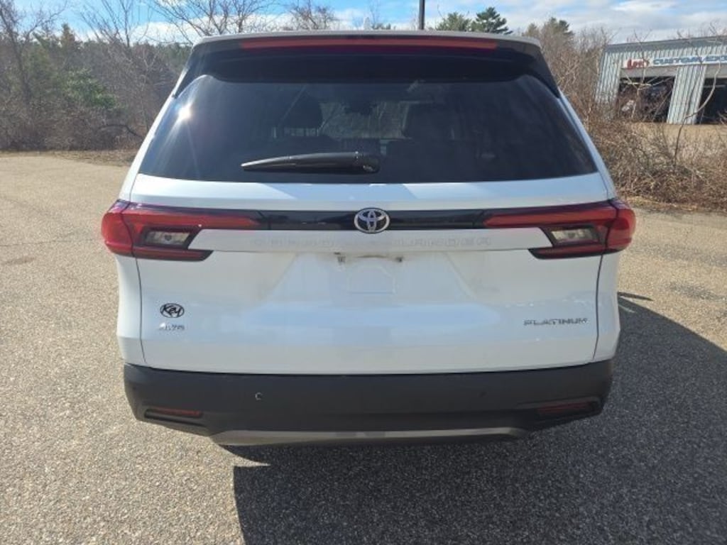 Used 2024 Toyota Grand Highlander Platinum SUV
