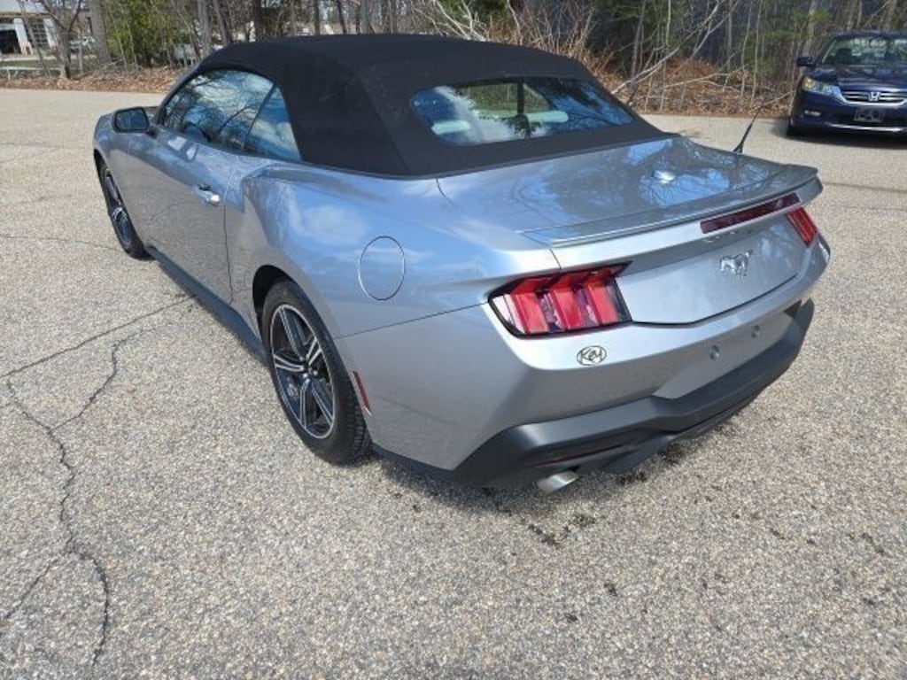 Used 2024 Ford Mustang Convertible