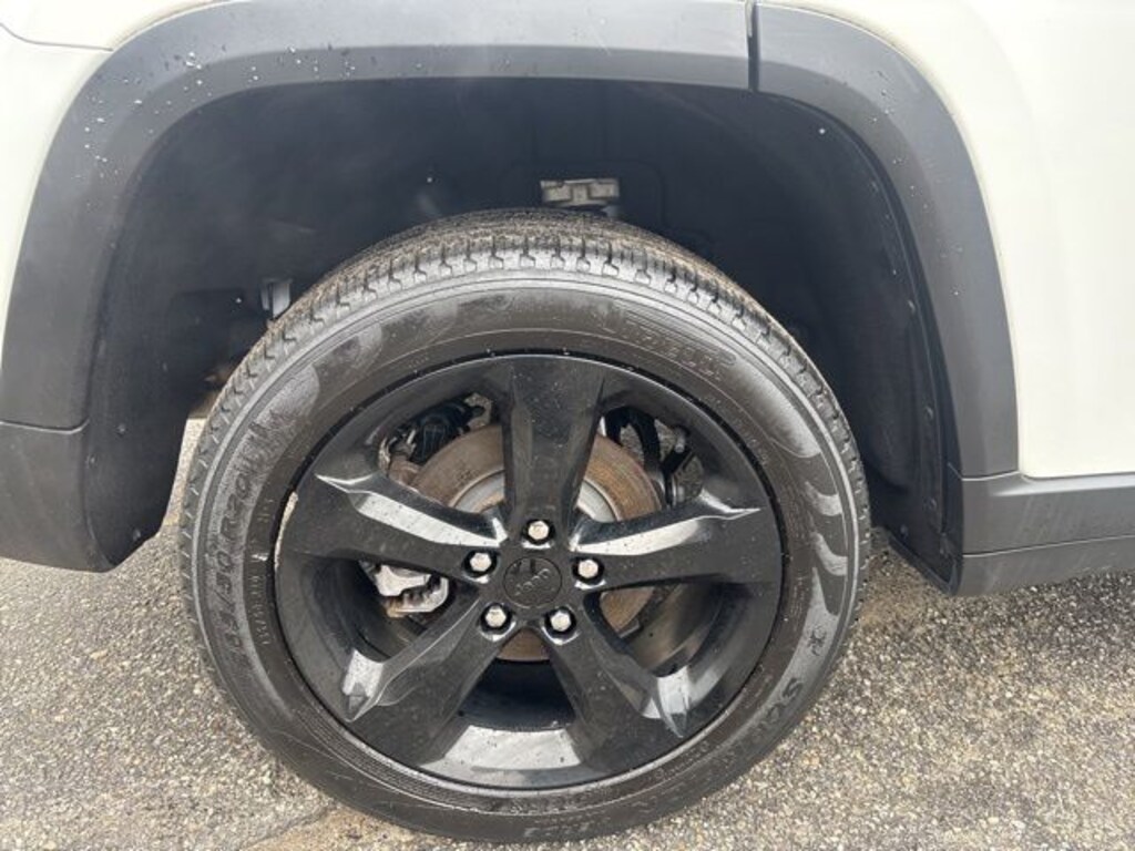 Used 2023 Jeep Grand Cherokee Limited SUV