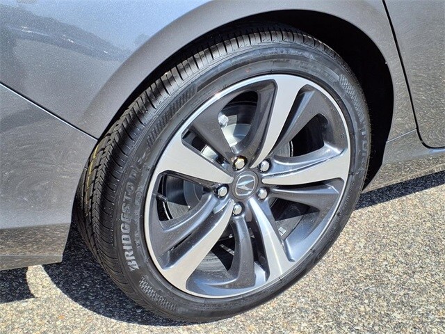 2025 Acura TLX Technology photo 4