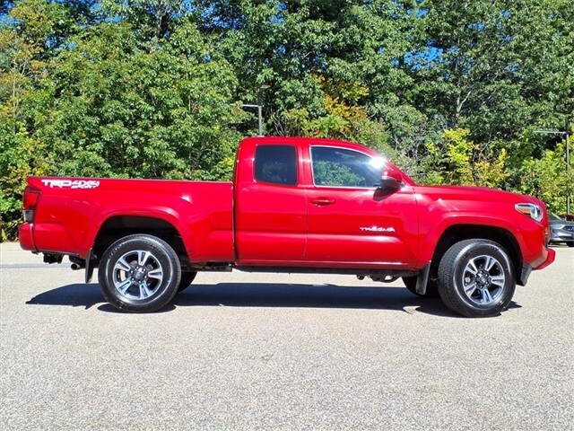 2019 Toyota Tacoma V6 photo 2