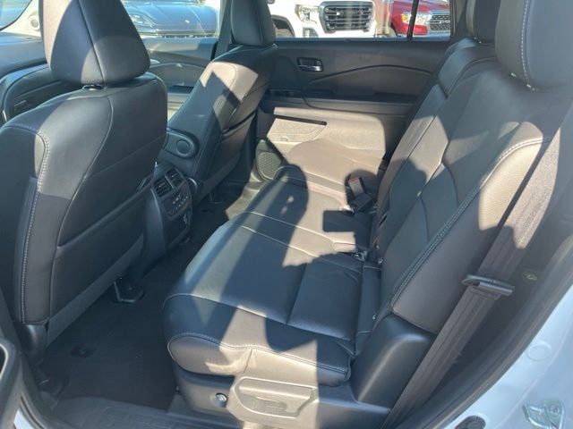 2022 Honda Pilot SE - Photo 14