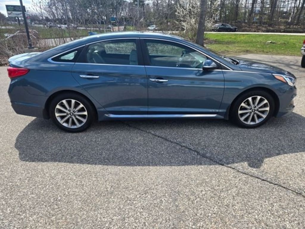 Used 2017 Hyundai Sonata Limited w/PZEV Sedan