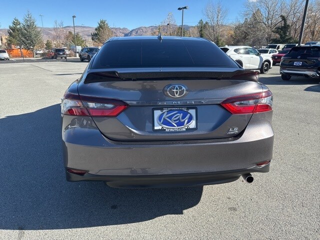 2022 Toyota Camry LE photo 4