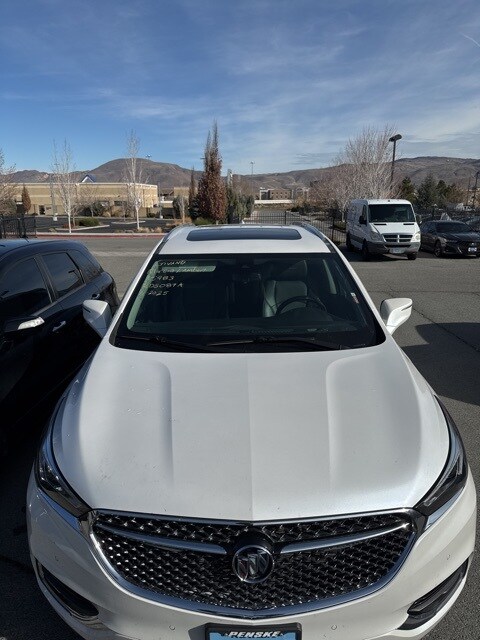 2021 Buick Enclave Avenir photo 2